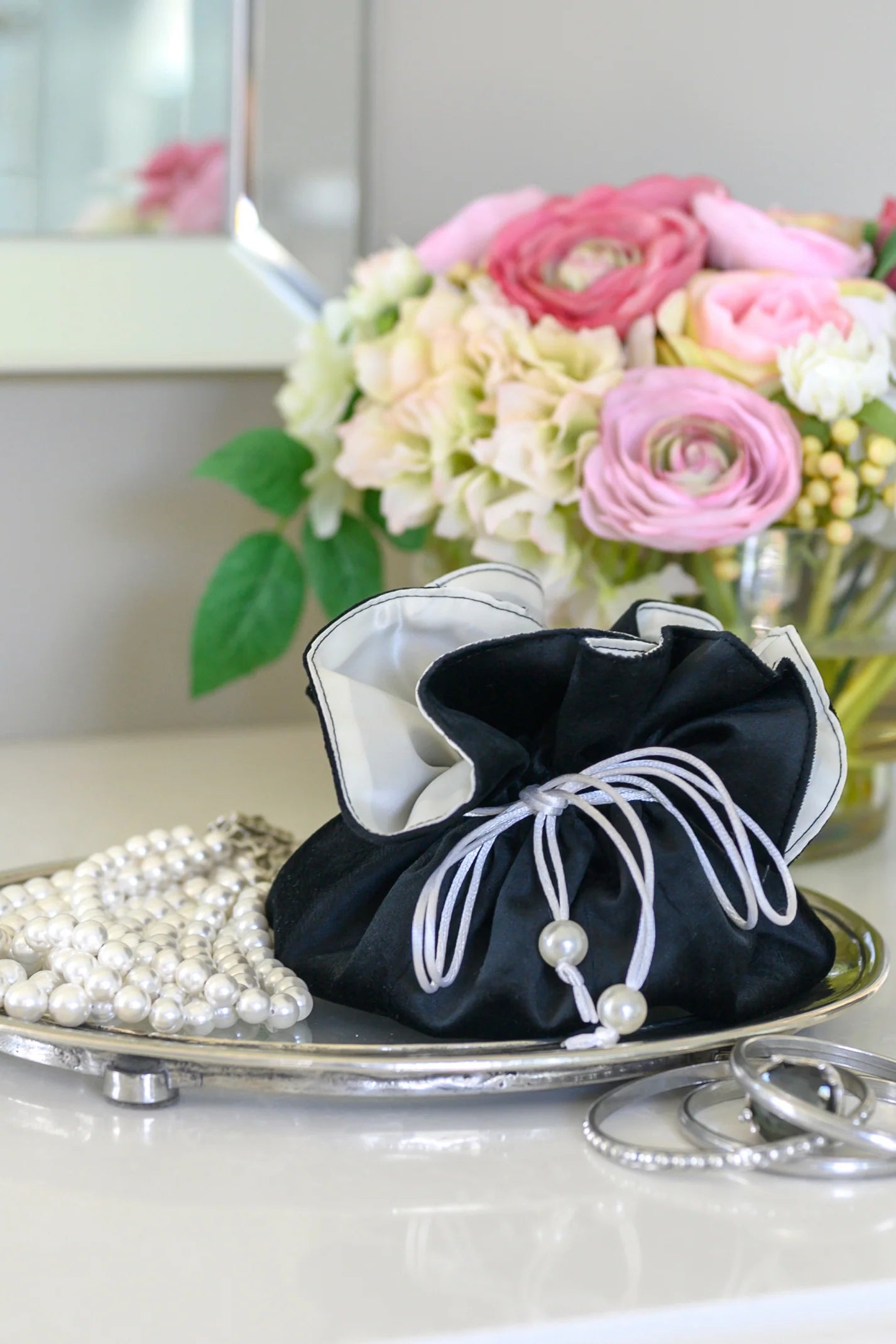 Velvet Jewelry Blossom Pouch