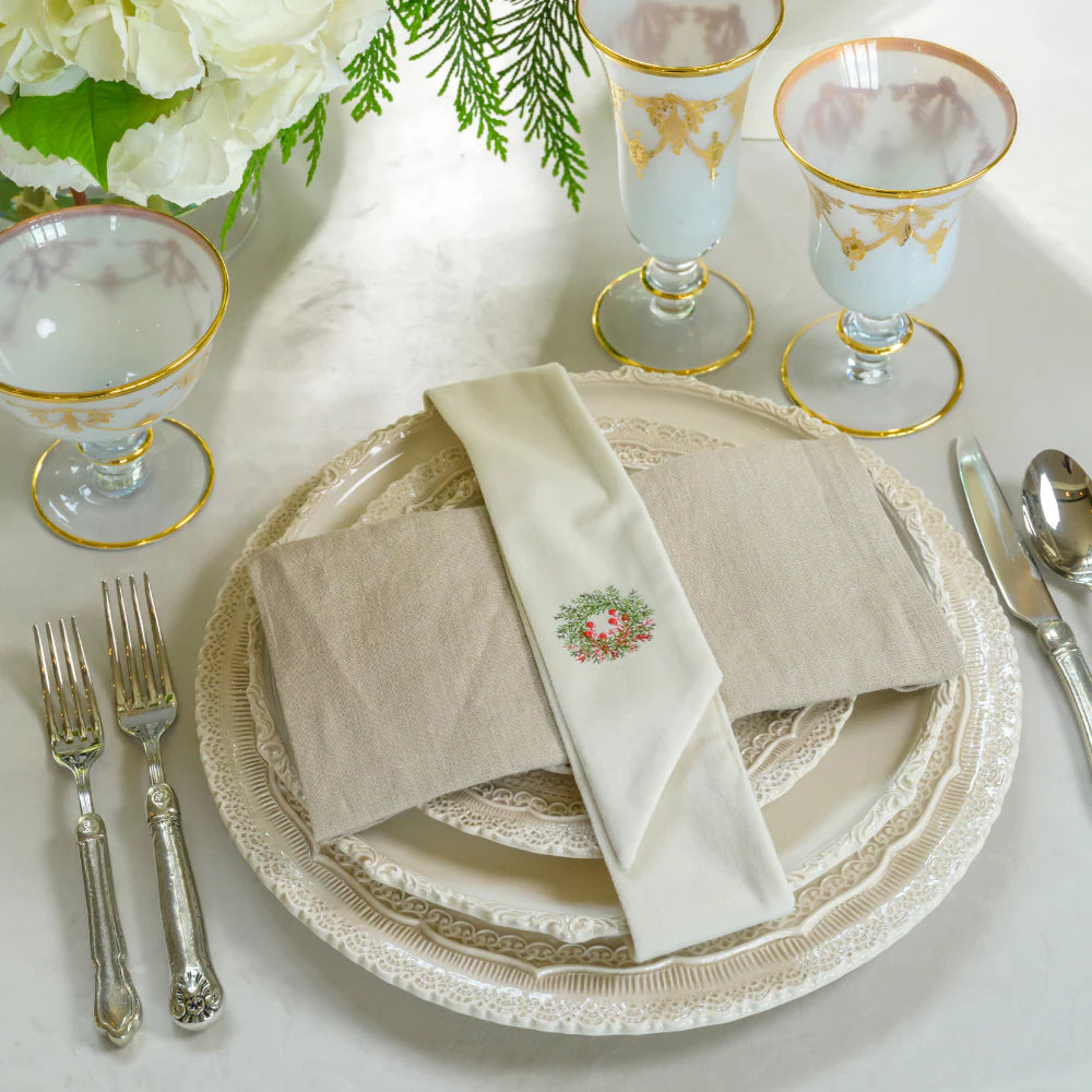 Red Berries Mini Wreath Napkin Sash