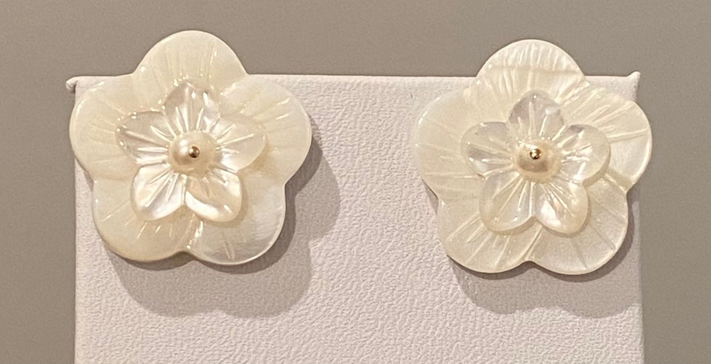 Jumbo Blossom White Mother of Pearl & Freshwater Pearl Stud Earrings