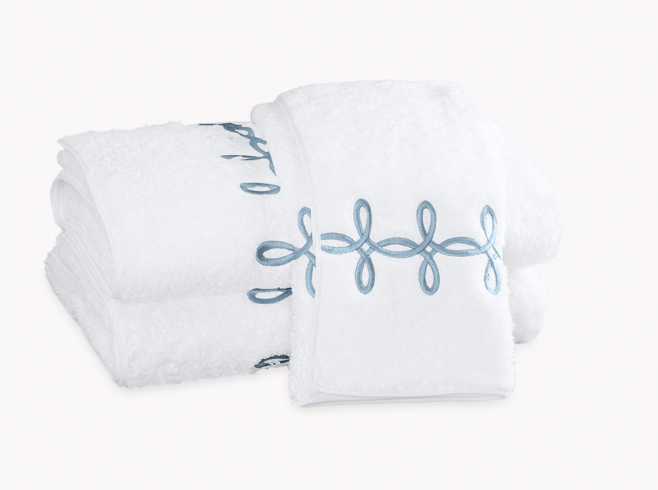 Gordian Knot Towels