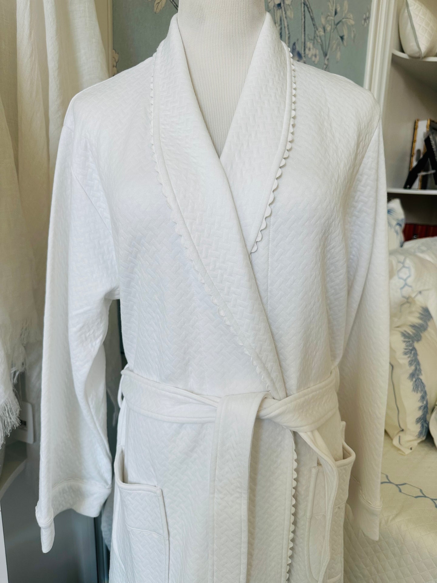 Quilted Basketweave Long Robe - White
